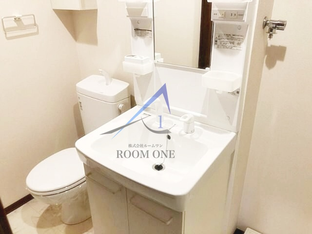 リバーパーク隅田Ⅲの洗面所|洗面台です。