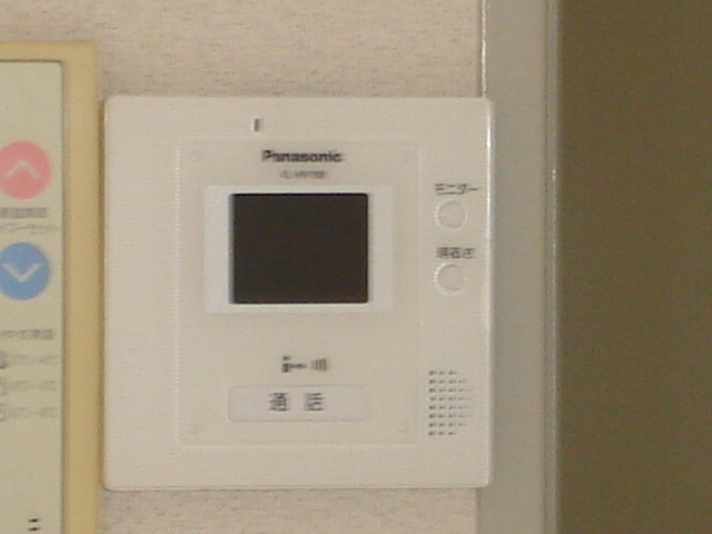 ファミール東野のセキュリティ|カメラ付インターホン