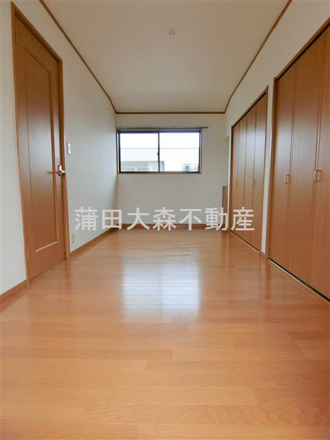 西蒲田2丁目戸建の洋室