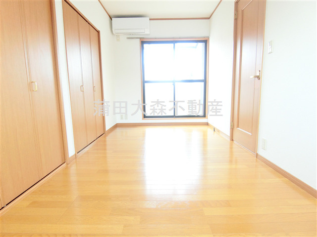 西蒲田2丁目戸建の洋室