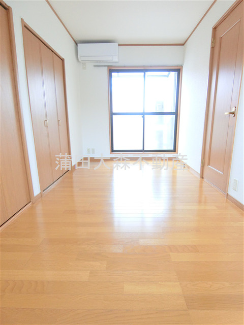 西蒲田2丁目戸建の洋室