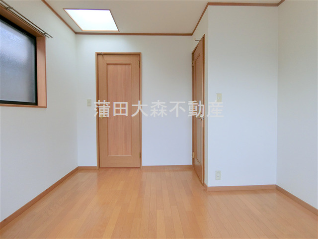 西蒲田2丁目戸建の洋室