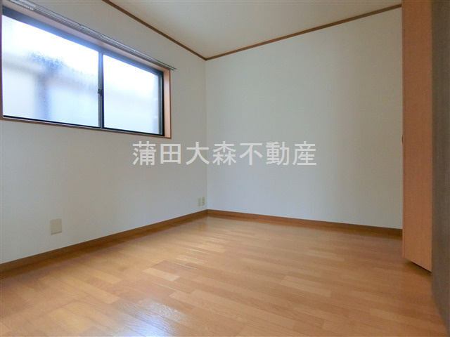 西蒲田2丁目戸建の居間・リビング