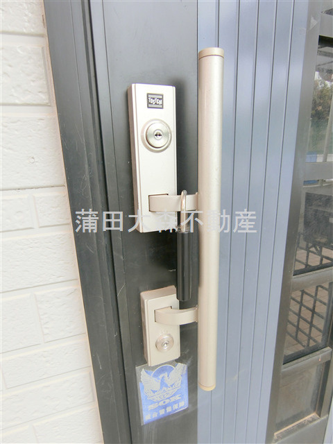 西蒲田2丁目戸建の玄関