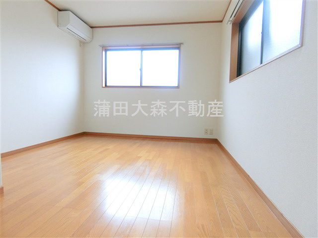 西蒲田2丁目戸建の内装|洋室6.2帖