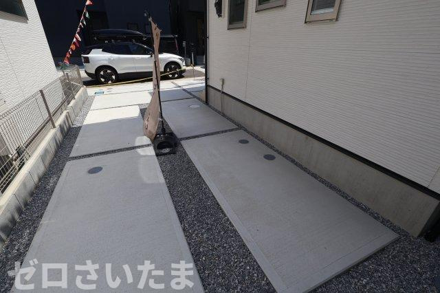 《仲介手数料無料》富士見市羽沢１丁目28-28第新築一戸建てファーストタウンの駐車場
