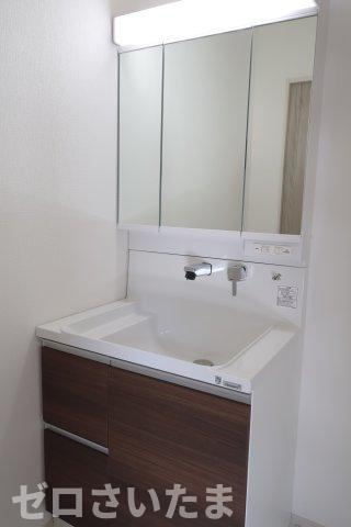 《仲介手数料無料》富士見市羽沢１丁目28-28第新築一戸建てファーストタウンの独立洗面台