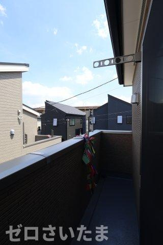 《仲介手数料無料》富士見市羽沢１丁目28-28第新築一戸建てファーストタウンのバルコニー