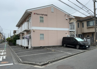 【外観】 | ドミエルひばりが丘 | 隣家の土地はどうなっているのか、生活利便施設が近くにあるのか、学校まで近いかなど、お客様のライフスタイルにあわせたイメージが重要です。また、近くにあると困る施設が近くにないかも確認するといいでしょう。