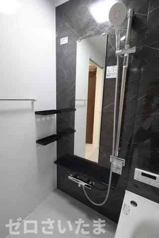 《仲介手数料無料》富士見市羽沢１丁目15-2新築一戸建てグラファーレの浴室