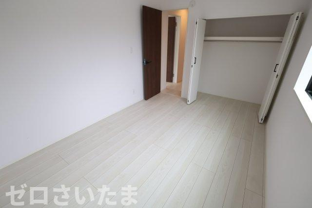 《仲介手数料無料》富士見市羽沢１丁目15-2新築一戸建てグラファーレの洋室|2階 6.12帖