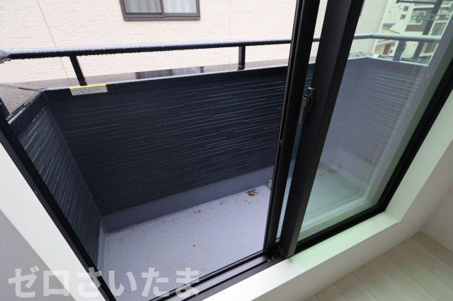 《仲介手数料無料》富士見市羽沢１丁目15-2新築一戸建てグラファーレのバルコニー