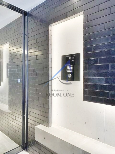 ＺＯＯＭ秋葉原ＳＱＵＡＲＥのセキュリティ|オートロックです。