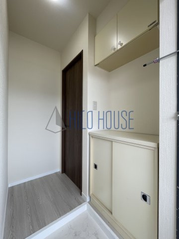 シャトーヒルマの玄関