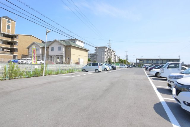 東九条大西モータープールの外観