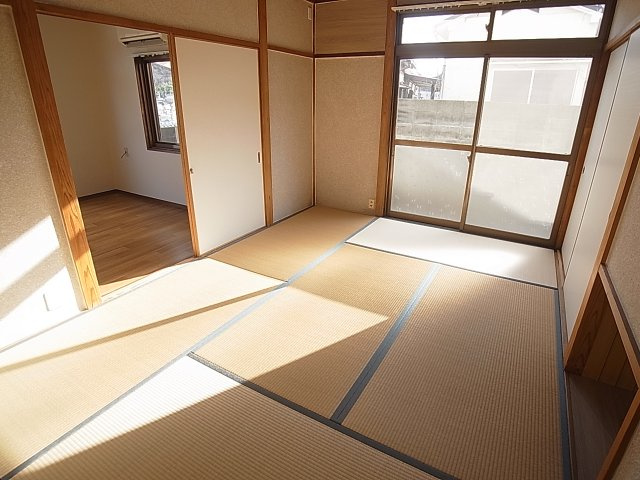 神戸市北区鈴蘭台南町７丁目の一戸建ての設備|各部屋、日当たり良好です