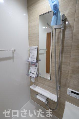 《仲介手数料無料》富士見市羽沢３丁目3-13新築一戸建てグラファーレの浴室