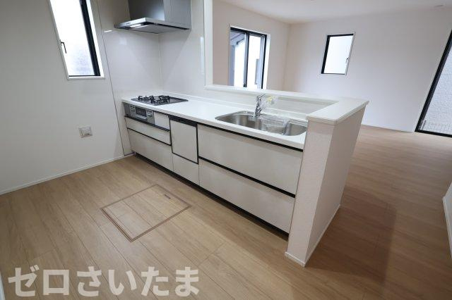 《仲介手数料無料》富士見市羽沢３丁目3-13新築一戸建てグラファーレのキッチン