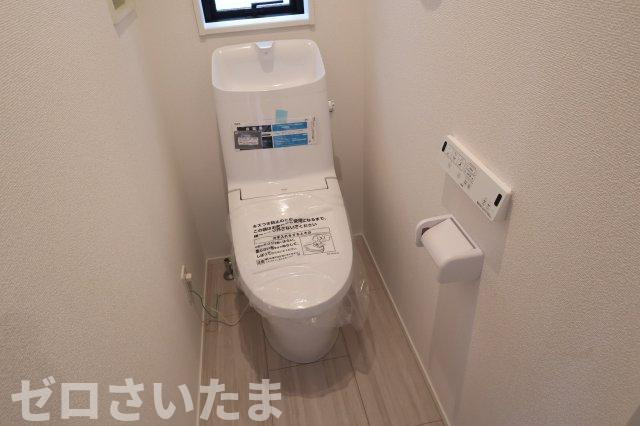 《仲介手数料無料》富士見市羽沢３丁目3-13新築一戸建てグラファーレのトイレ