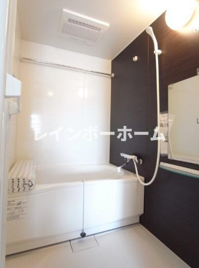 リブリ・広沢の浴室