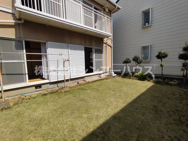 【庭】 | 久喜市栗原一丁目　中古戸建 | お子様やペットと遊べる庭部分。