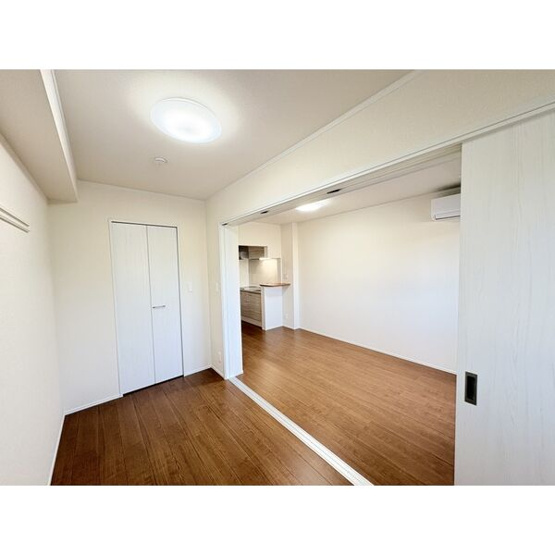 【寝室】S.Crest