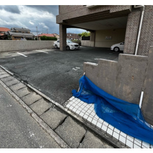 IT合川の駐車場|駐車場に車を止められます