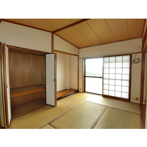 IT合川の内装|明るい室内です