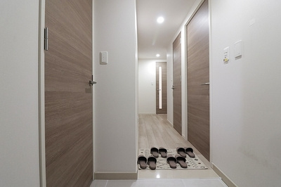 リバーガーデン福島 木漏れ日の丘 AB棟の玄関