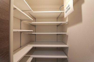 リバーガーデン福島 木漏れ日の丘 AB棟の収納