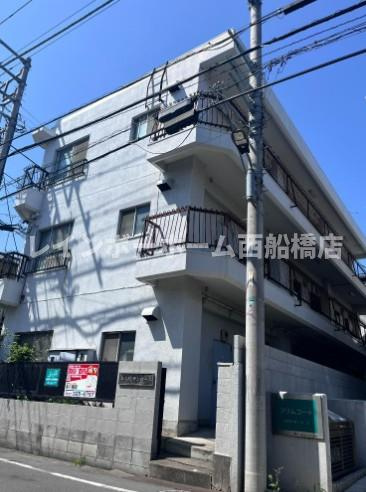 本八幡サンローズの外観