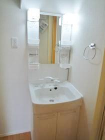 ソレイユ港南の洗面所|人気の独立洗面台♪