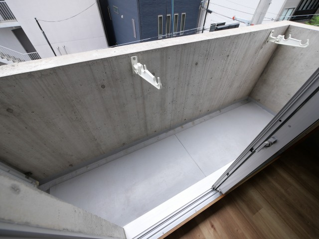 T-STORYのバルコニー