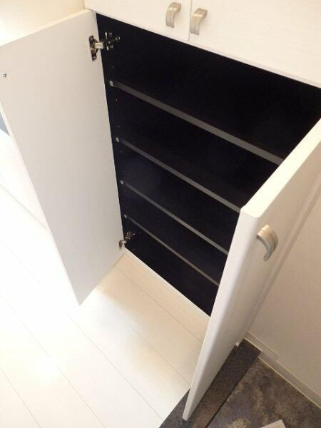 フェニックス椎名町の収納