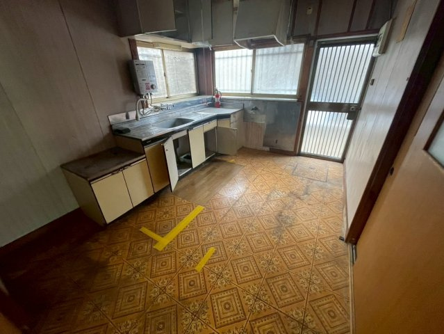 -三丁目不動産-  本庄市若泉1丁目　昭和54年築のキッチン