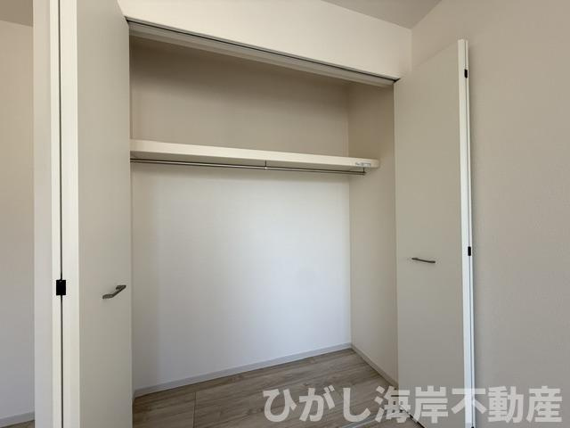 平塚市袖ヶ浜　新築戸建　全３棟の収納|各居室　収納スペース付き