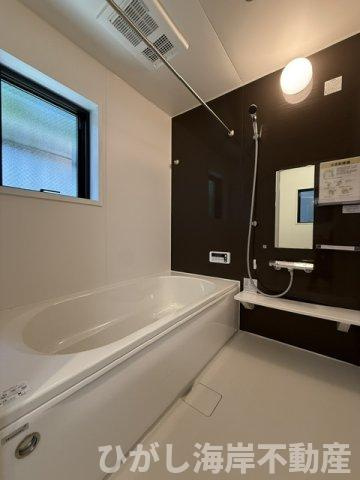 平塚市袖ヶ浜　新築戸建　全３棟の浴室|1坪タイプ　ユニットバス