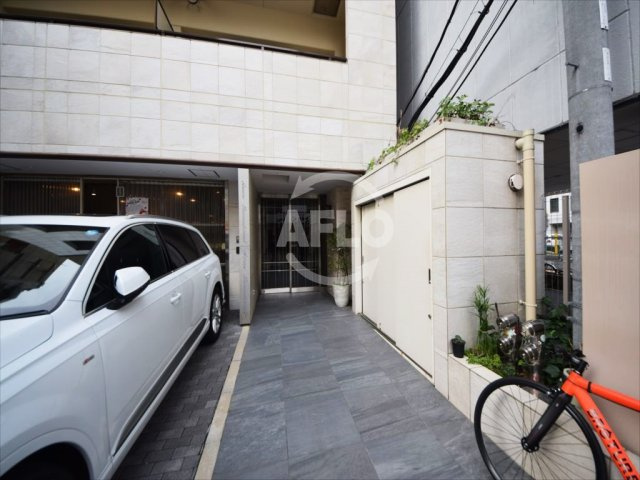 AMORE HOMMACHI WESTのエントランス|AMORE HOMMACHI WEST（アモーレホンマチウエスト）　エントランス