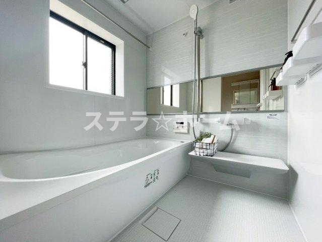 安田3 中古戸建の浴室|ゆったり過ごせるお風呂です