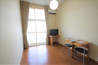 【居間・リビング】 | レオパレスヴァンⅡ