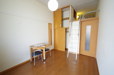 【居間・リビング】 | レオパレスヴァンⅡ