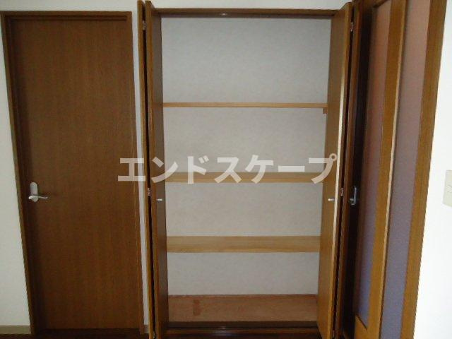 エスポアールＫの収納|棚収納
高崎、前橋のお部屋探しはエンドスケープまで！お客様の理想お聞かせ下さい♪
