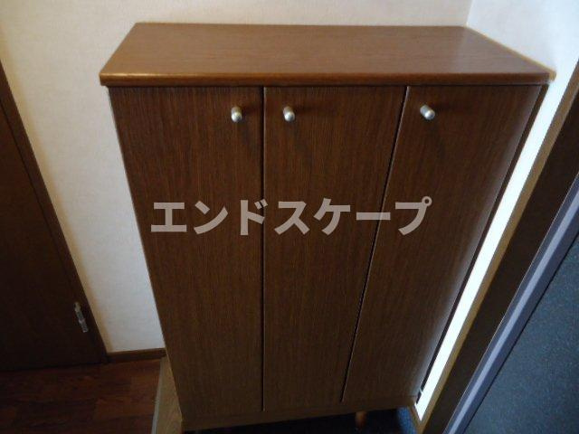 エスポアールＫの玄関|シューズボックス
高崎、前橋のお部屋探しはエンドスケープまで！お客様の理想お聞かせ下さい♪