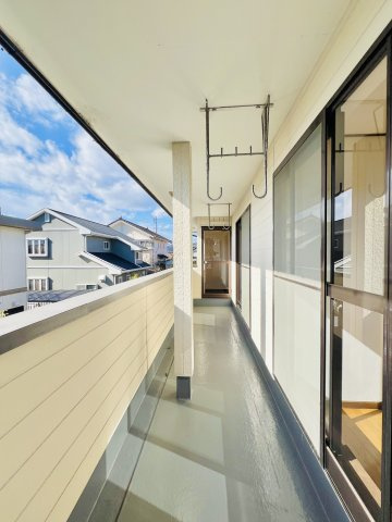 前橋市田口町のバルコニー|全居室から行き来できる横長バルコニー♪