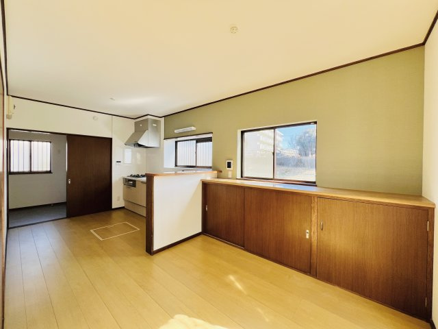 前橋市田口町のキッチン|ご家族の会話も弾むダイニングキッチン♪