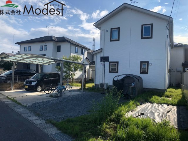 太田市西新町の外観|カーポート付きの中古住宅◎