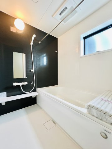 太田下田島町の浴室|高級感溢れるユニットバスで１日の疲れも癒されます♪