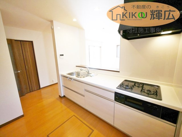 加古川市東神吉町西井ノ口1期（全1）新築のキッチン|同社施工例です。