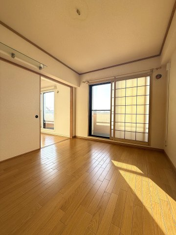 朝日プラザ羊ヶ丘の洋室