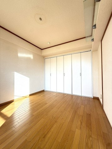 朝日プラザ羊ヶ丘の洋室